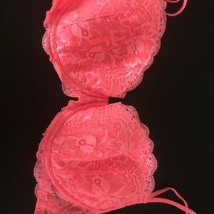 Victoria Secret women’s bra